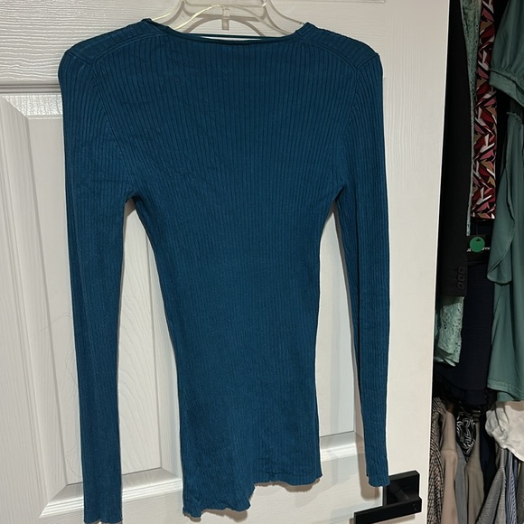 Long Tall Sally size small blue ribbed sweater - Picture 3 of 3